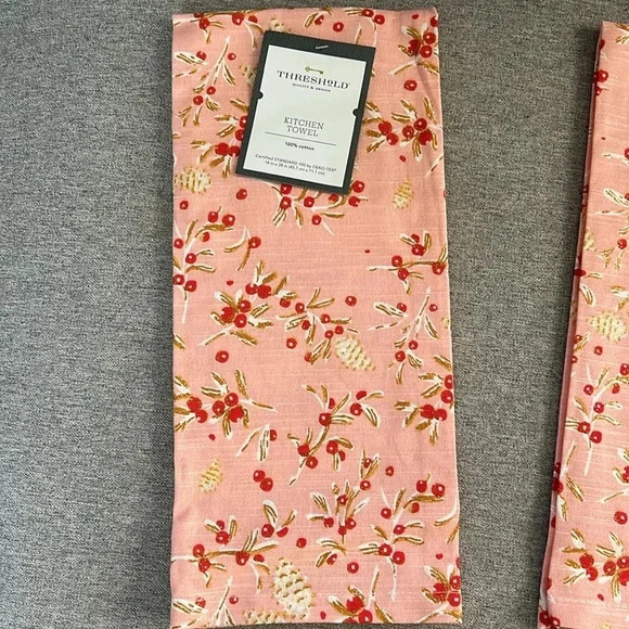 Threshold Pink Berries Handtowel Set - Picture 2 of 3